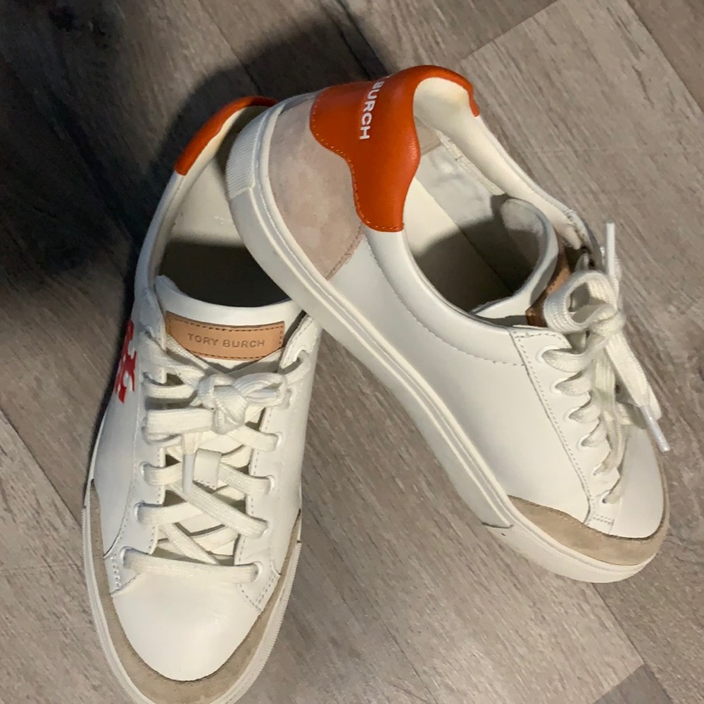 Sneaker used only 3x